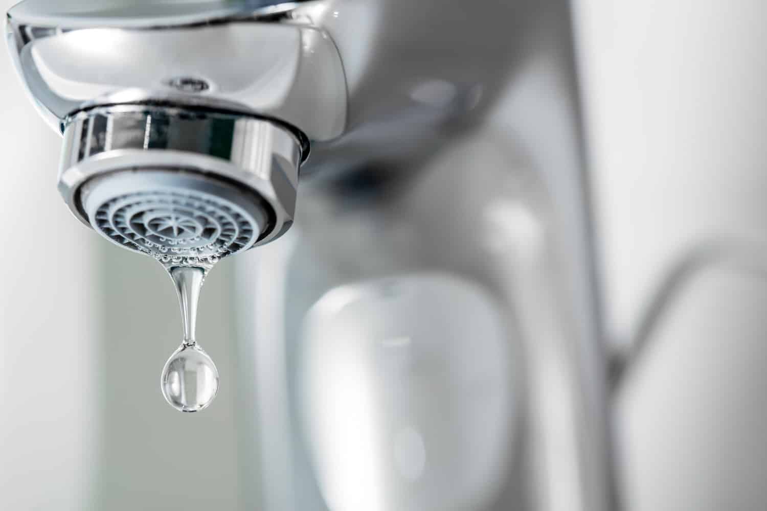 Wie kann ich im Haushalt Wasser sparen?