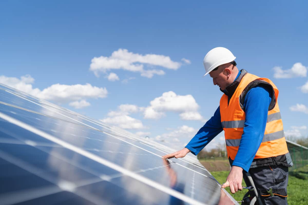 Solaranlagen und Stromspeicher mieten: Vorteile